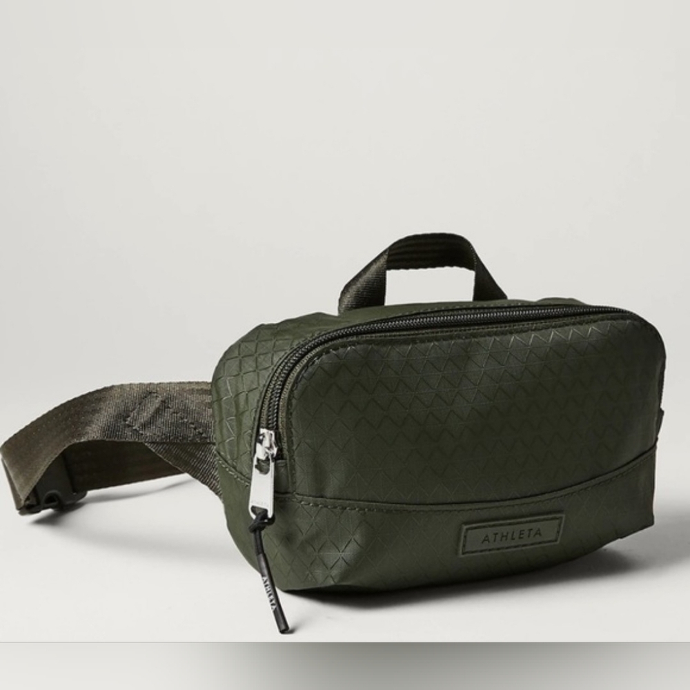 ATHLETA Excursion Mini Belt Bag in Aspen Olive